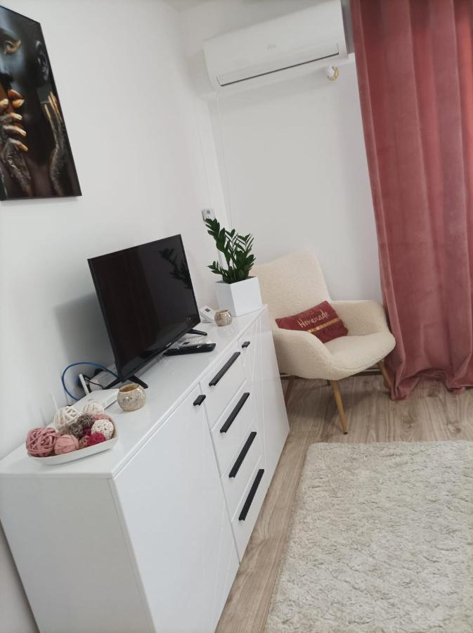 Soft Apartments Galati  Luaran gambar
